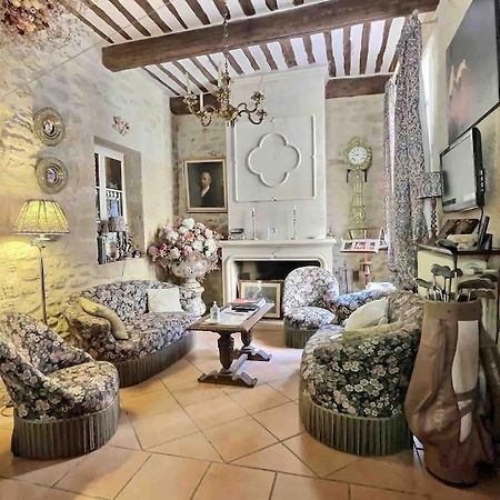 Chez Lydia - Osez La Vie De Chateau ! Pont Du Gard, Uzes ルムーラン エクステリア 写真